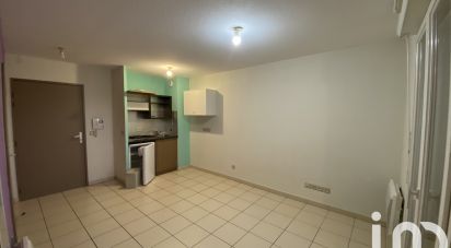 Apartment 1 room of 30 m² in Salon-de-Provence (13300)