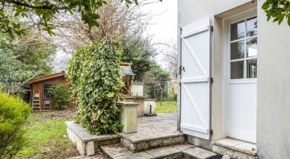 House 6 rooms of 144 m² in Mérignac (33700)