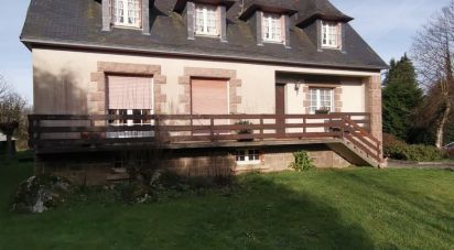 Traditional house 5 rooms of 184 m² in Cléden-Poher (29270)