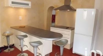 Apartment 3 rooms of 66 m² in Orange (84100)