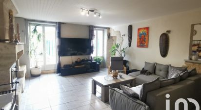 House 7 rooms of 160 m² in Laruscade (33620)