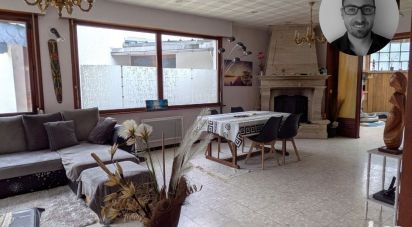 House 5 rooms of 160 m² in Raillencourt-Sainte-Olle (59554)