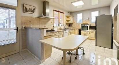 Maison 6 pièces de 150 m² à Villeneuve-sur-Yonne (89500)