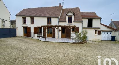 House 6 rooms of 138 m² in Bromeilles (45390)