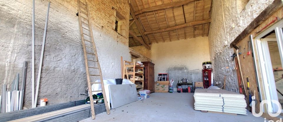 Longère 6 pièces de 165 m² à Celles-sur-Belle (79370)