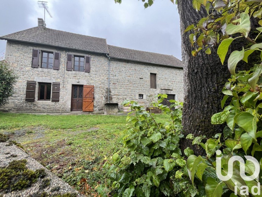 Maison de campagne 4 pièces de 90 m² à Magnat-l'Étrange (23260)