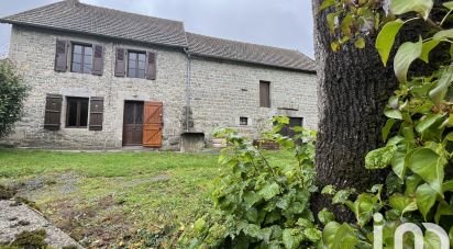 Maison de campagne 4 pièces de 90 m² à Magnat-l'Étrange (23260)