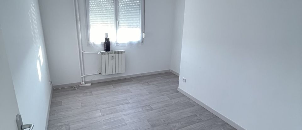 Appartement 4 pièces de 84 m² à Clouange (57185)