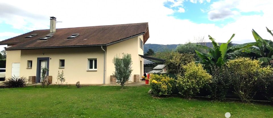 Traditional house 7 rooms of 160 m² in Barraux (38530)