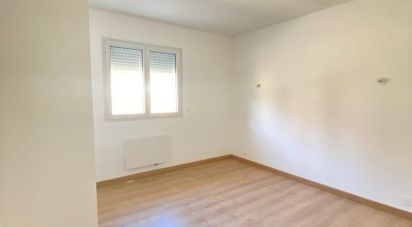 Maison 4 pièces de 105 m² à Cauneille (40300)