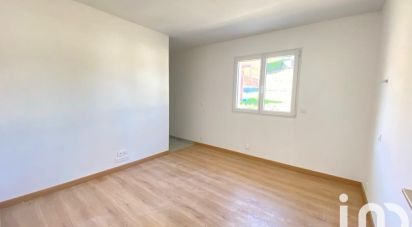 Maison 4 pièces de 105 m² à Cauneille (40300)