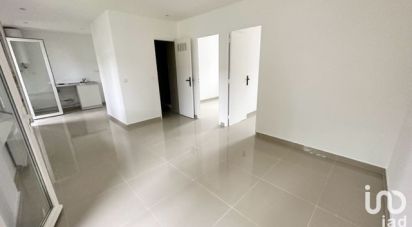 Appartement 3 pièces de 39 m² à Roquefort-la-Bédoule (13830)