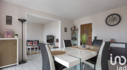 Apartment 4 rooms of 77 m² in Chelles (77500)