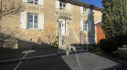 Maison 8 pièces de 180 m² à Migné-Auxances (86440)