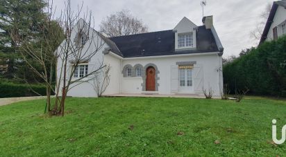 Maison traditionnelle 6 pièces de 166 m² à Sautron (44880)