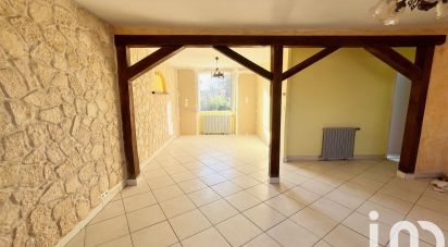 House 4 rooms of 104 m² in Badecon-le-Pin (36200)