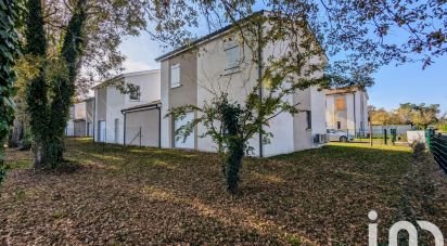 Maison 5 pièces de 98 m² à Saint-Michel-de-Rieufret (33720)