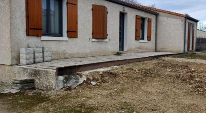 Maison 5 pièces de 100 m² à Matha (17160)