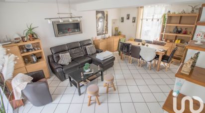 House 5 rooms of 106 m² in Saint-Jean-les-Deux-Jumeaux (77660)