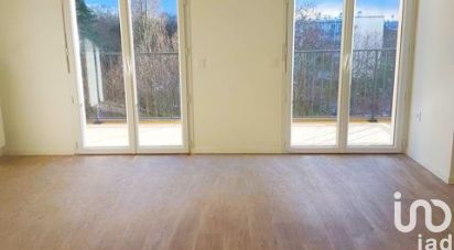 Appartement 4 pièces de 72 m² à Le Blanc-Mesnil (93150)