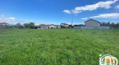 Land of 223 m² in Montbrison (42600)