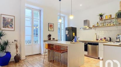 Appartement 4 pièces de 83 m² à Bordeaux (33000)