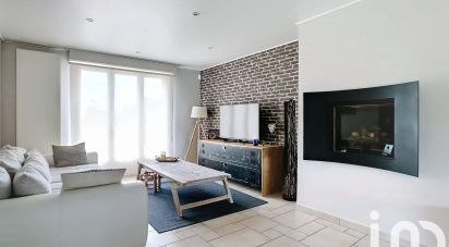 Maison 8 pièces de 197 m² à Givenchy-en-Gohelle (62580)