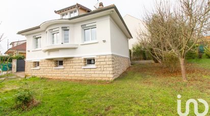 Maison traditionnelle 4 pièces de 73 m² à Juziers (78820)