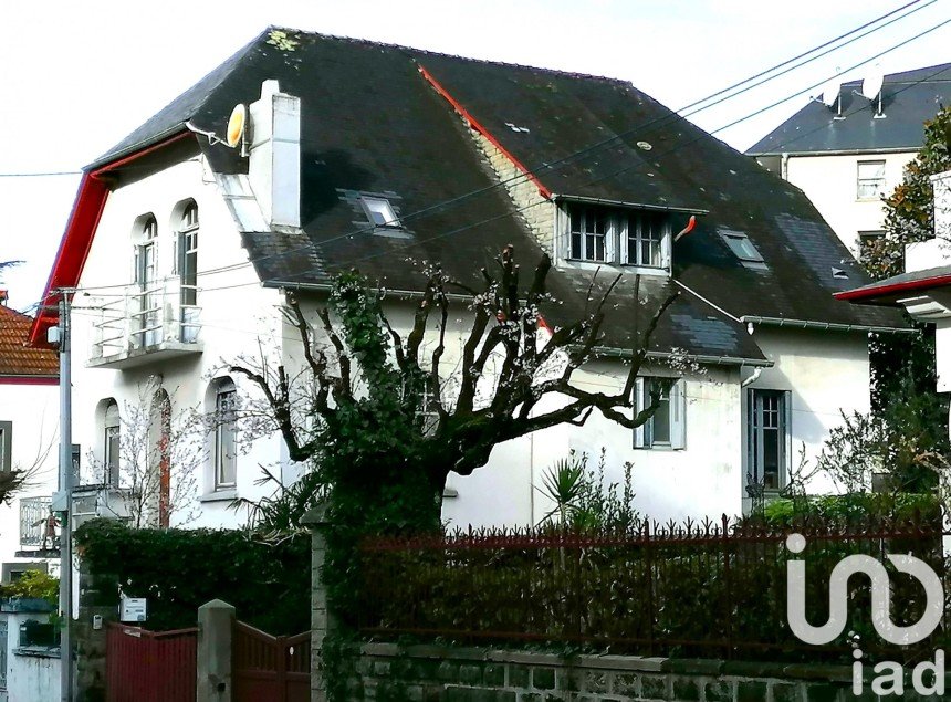 Traditional house 8 rooms of 225 m² in Lourdes (65100)