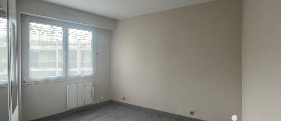 Apartment 3 rooms of 71 m² in Vaujours (93410)