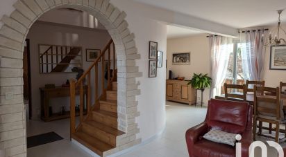 Maison traditionnelle 4 pièces de 102 m² à Pontault-Combault (77340)