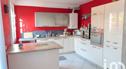 House 4 rooms of 89 m² in Saint-Jean-de-la-Ruelle (45140)