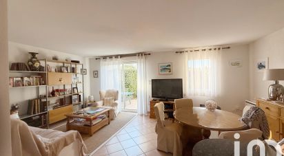 House 4 rooms of 85 m² in Hyères (83400)