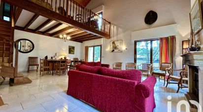 Traditional house 7 rooms of 237 m² in Arcachon (33120)