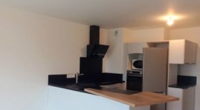 Apartment 4 rooms of 77 m² in Le Petit-Quevilly (76140)