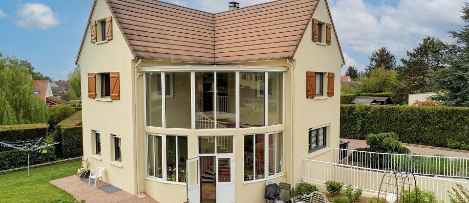 Architect house 5 rooms of 168 m² in Saint-Pathus (77178)