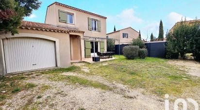 House 5 rooms of 107 m² in Camaret-sur-Aigues (84850)