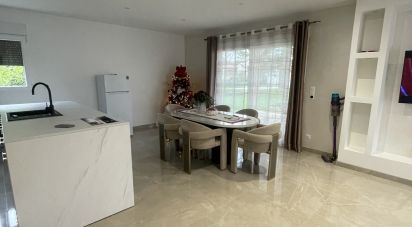 Maison 5 pièces de 90 m² à Juvigny (51150)