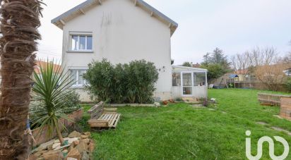 House 6 rooms of 128 m² in Nantes (44300)