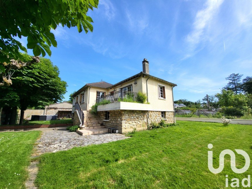 Maison 7 pièces de 134 m² à Jouy-en-Josas (78350)