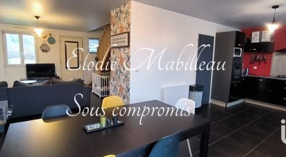 Traditional house 5 rooms of 94 m² in Saint-Clément-de-la-Place (49370)