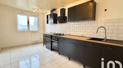 Appartement 4 pièces de 85 m² à Charleville-Mézières (08000)