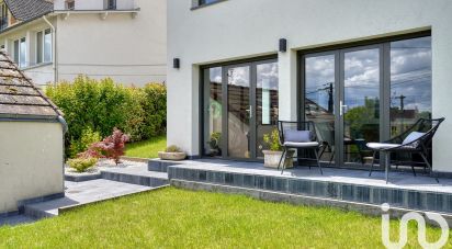 Mansion 8 rooms of 200 m² in Villennes-sur-Seine (78670)