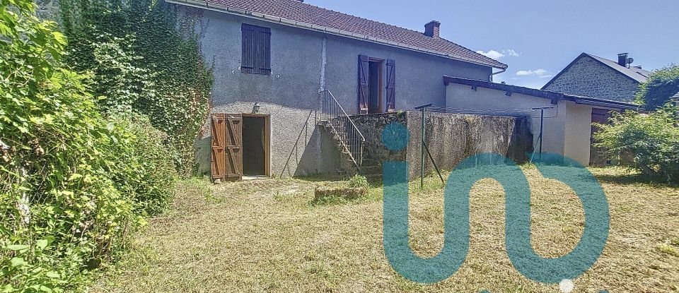 Village house 8 rooms of 156 m² in Flayat (23260)