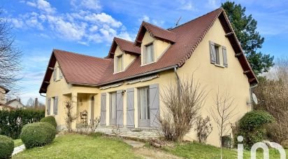 House 6 rooms of 157 m² in Saint-Léonard-de-Noblat (87400)