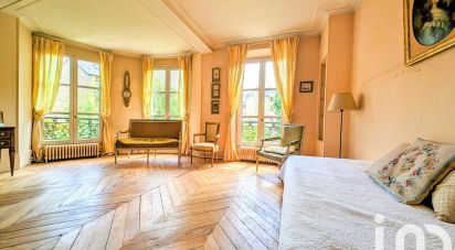 Apartment 7 rooms of 170 m² in Versailles (78000)