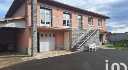 Maison 9 pièces de 202 m² à Séméac (65600)