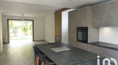 Appartement 3 pièces de 82 m² à Saint-Martin (97150)