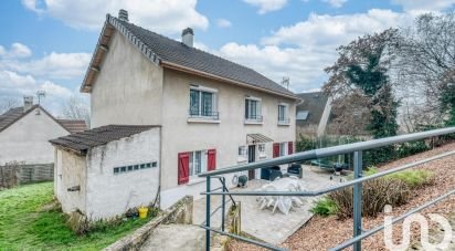 Traditional house 6 rooms of 146 m² in Crégy-lès-Meaux (77124)