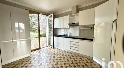 Traditional house 6 rooms of 136 m² in Saint-Herblain (44800)